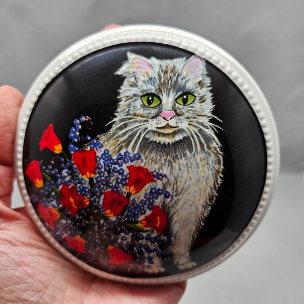 Villeroy & Boch Galerie Bone China Lidded Trinket Box Gray Cat Floral Boquete